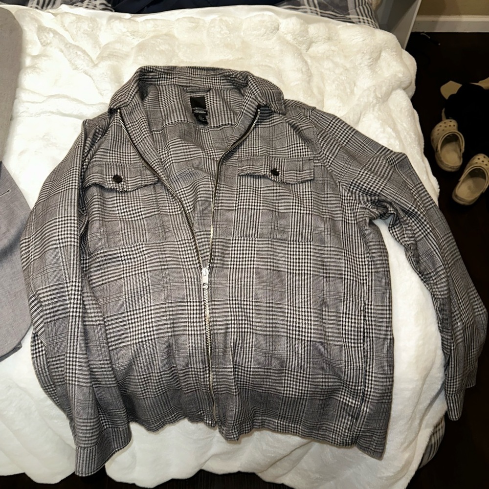 Grey plad jacket